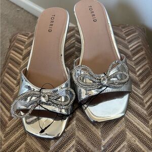 Torrid Metallic Silver Bow Sandals